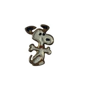 Vintage Peanuts Snoopy Enamel Pin Gold Tone White Beagle Dog Lapel Pin Small